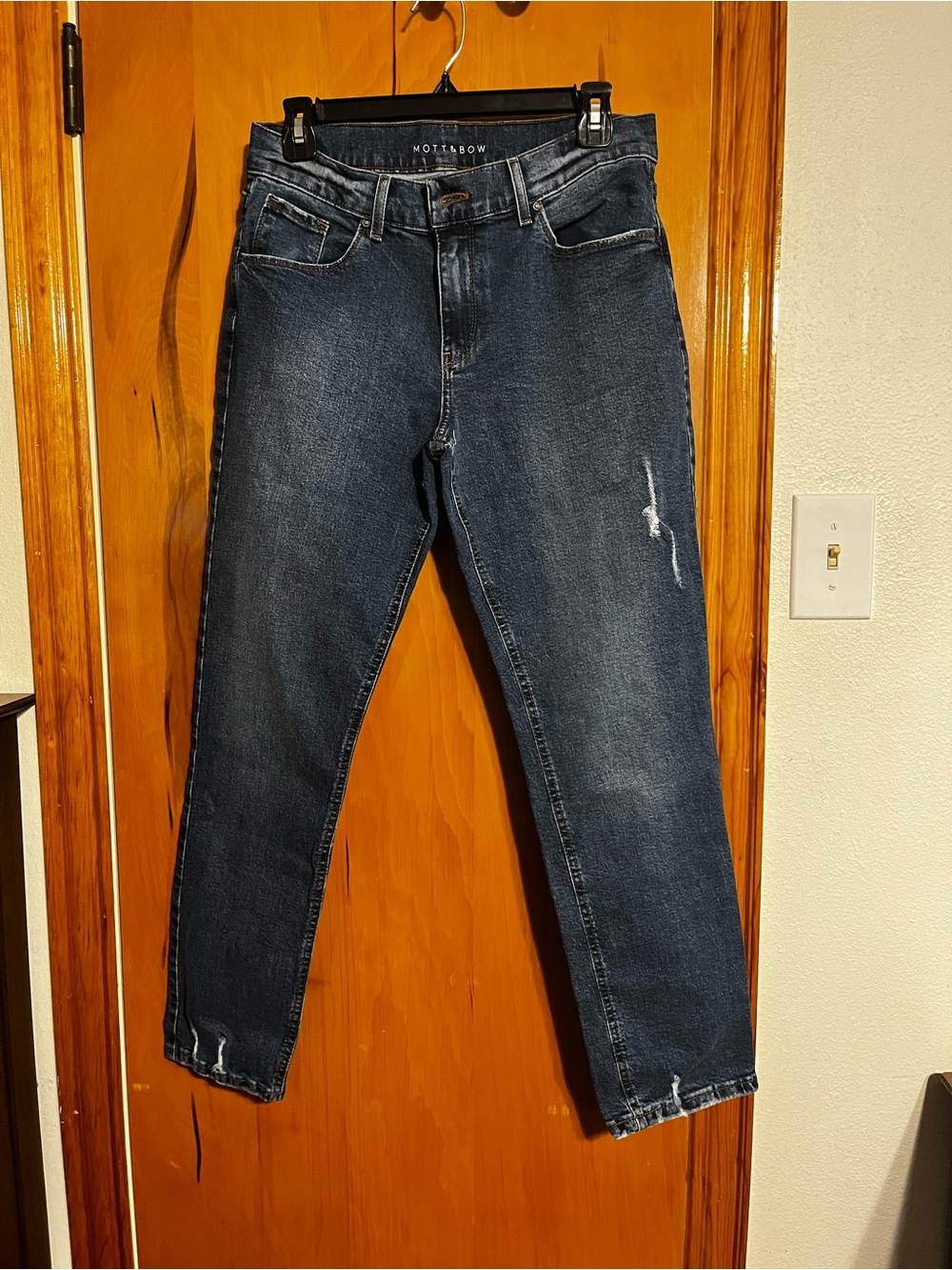 Women's Straight Slim Jeans